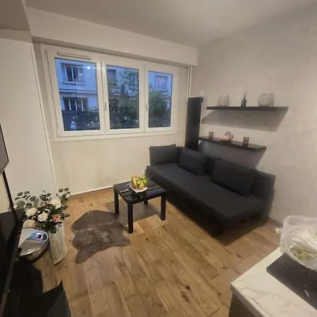 Montmorency Apartmán